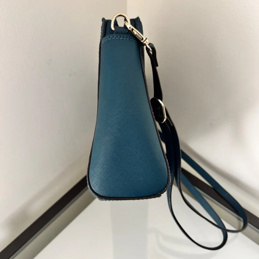 Lo & Sons Purse / The Pearl / Pacific Blue / Saffiano Leather / Gold Hardware - Picture 7 of 16
